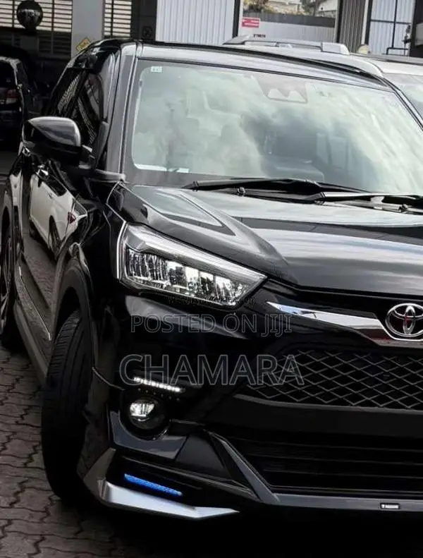 Toyota Raize 2023 SUV (Used)
