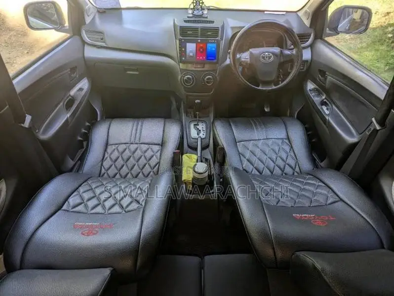 Toyota Avanza 2012 SUV (Used)