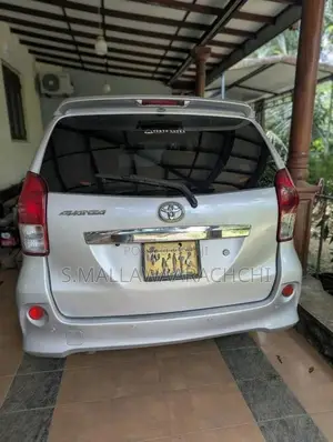Toyota Avanza 2012 SUV (Used)