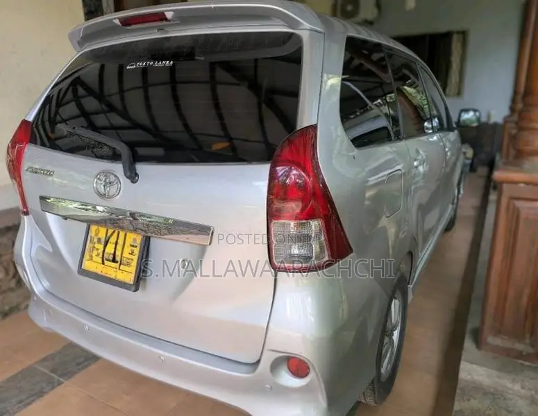 Toyota Avanza 2012 SUV (Used)