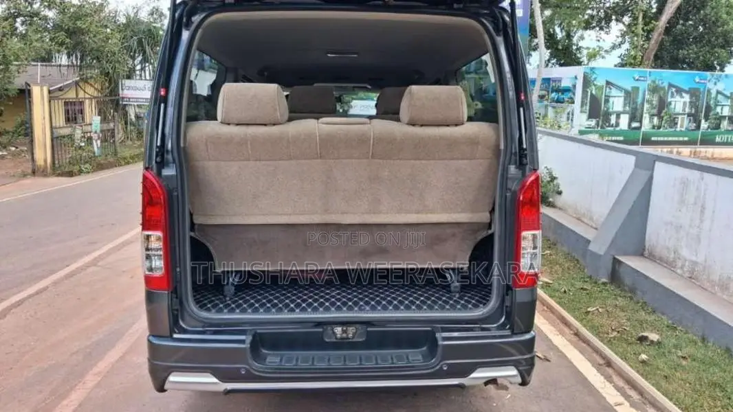 Toyota KDH TRH 200 SUPER GL 2008 Van (Used)