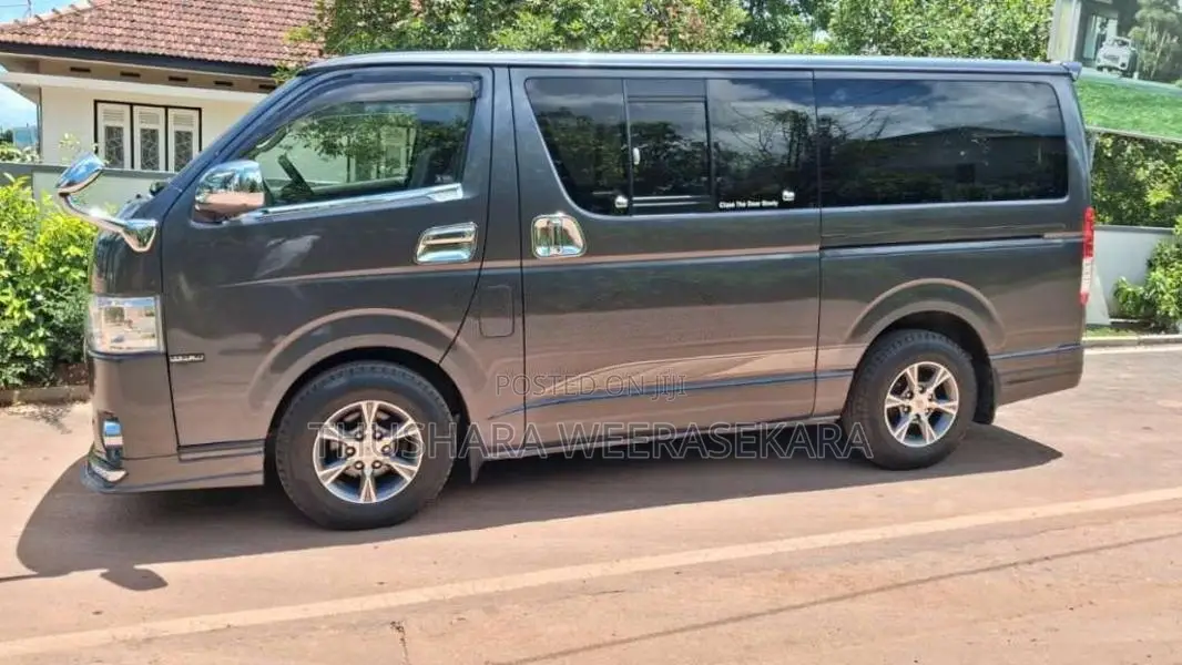 Toyota KDH TRH 200 SUPER GL 2008 Van (Used)