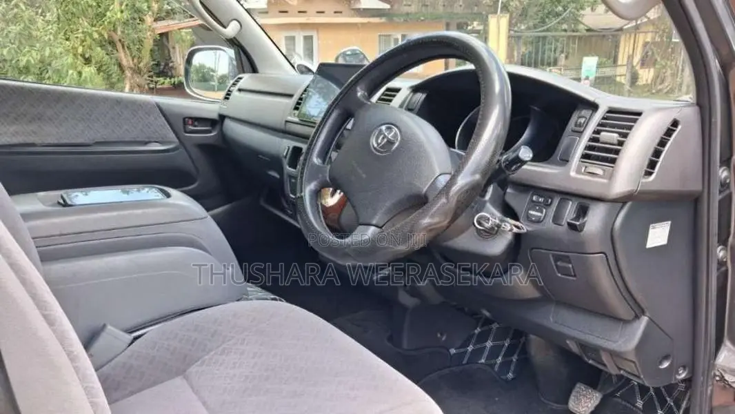 Toyota KDH TRH 200 SUPER GL 2008 Van (Used)