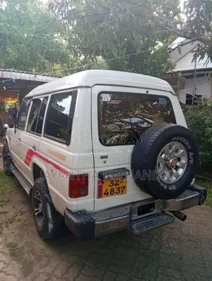 Mitsubishi Pajero 1988 SUV (Used)