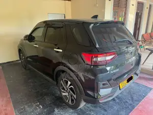 Toyota Raize 2025 SUV (Used)