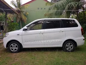 DFSK GLORY 330 2017 SUV (Used)