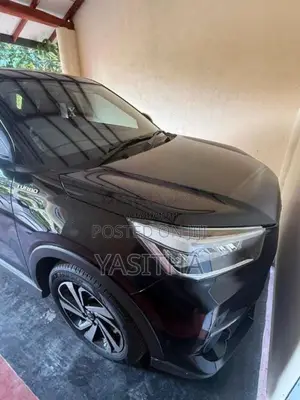 Toyota Raize 2025 SUV (Used)