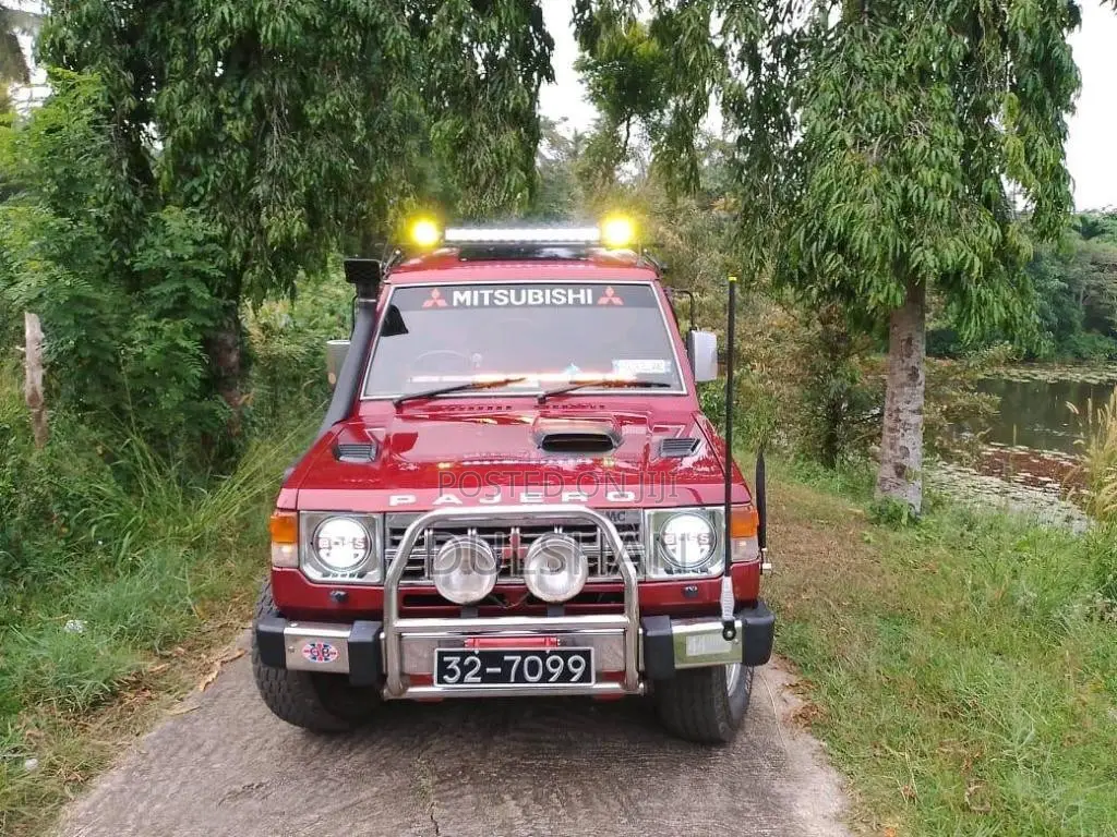 Mitsubishi Pajero 1989 SUV (Used)