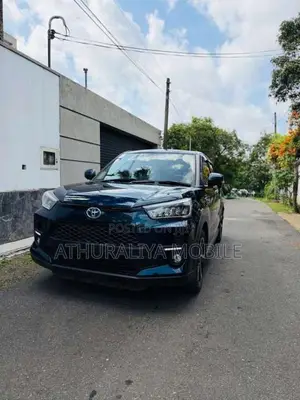 Toyota Raize 2023 SUV (Used)
