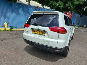 Mitsubishi Montero Sport 2012 SUV (Used)