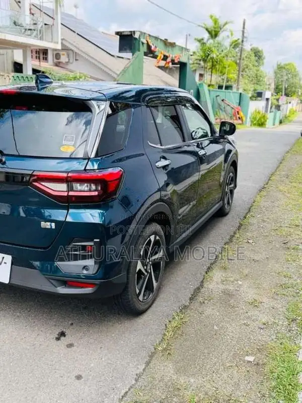 Toyota Raize 2023 SUV (Used)