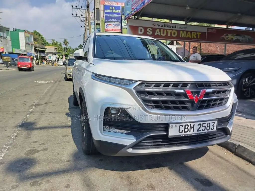 Wuling Almaz 2023 SUV (Used)