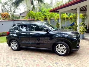 Toyota Raize 2025 SUV (Used)