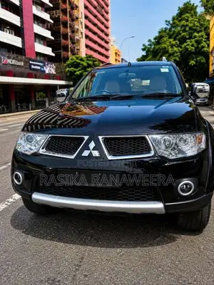 Mitsubishi Montero Sport 2011 SUV (Used)