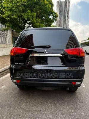 Mitsubishi Montero Sport 2011 SUV (Used)