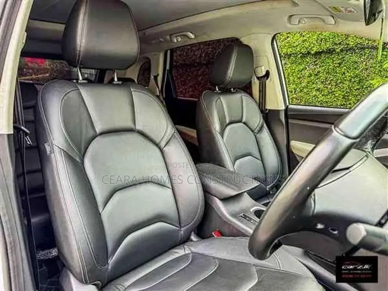 Wuling Almaz 2023 SUV (Used)