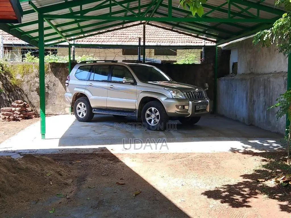 Toyota Prado 120 2004 SUV (Used)