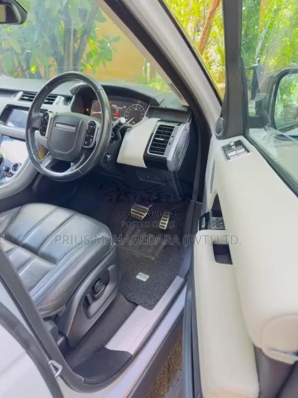 Land-Rover Range Rover Sport 3.0 2016 SUV (Used)