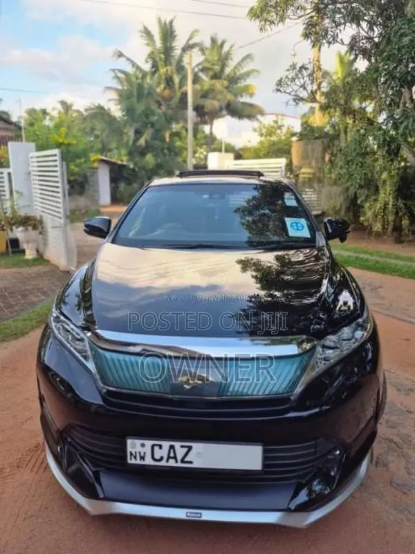 Toyota Harrier 2017 SUV (Used)