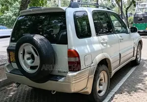 Suzuki Escudo 1999 SUV (Used)