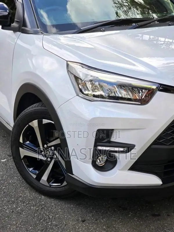 Toyota Raize 2024 SUV (Used)
