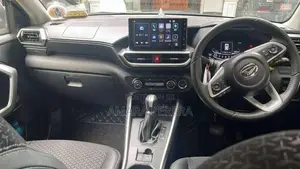 Daihatsu Rocky 2024 SUV (Used)