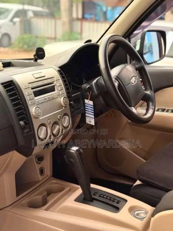 Ford Everest 2011 SUV (Used)