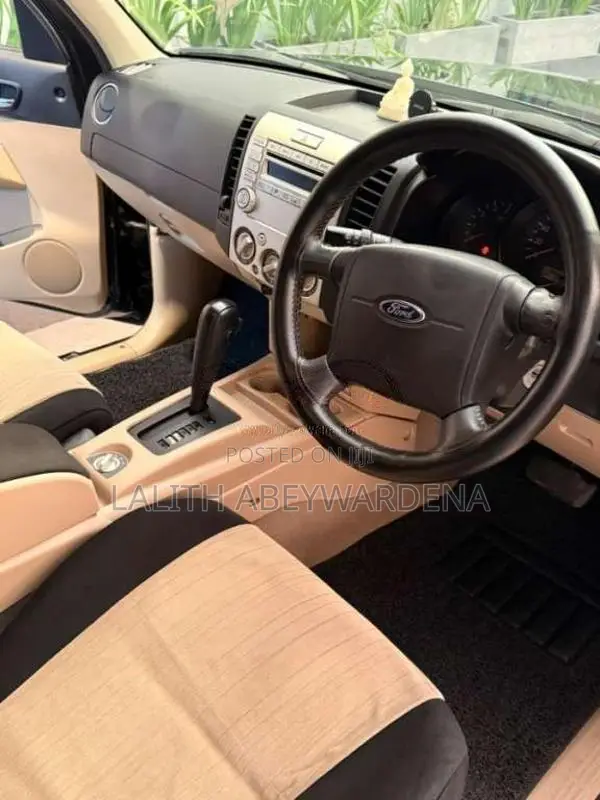 Ford Everest 2011 SUV (Used)