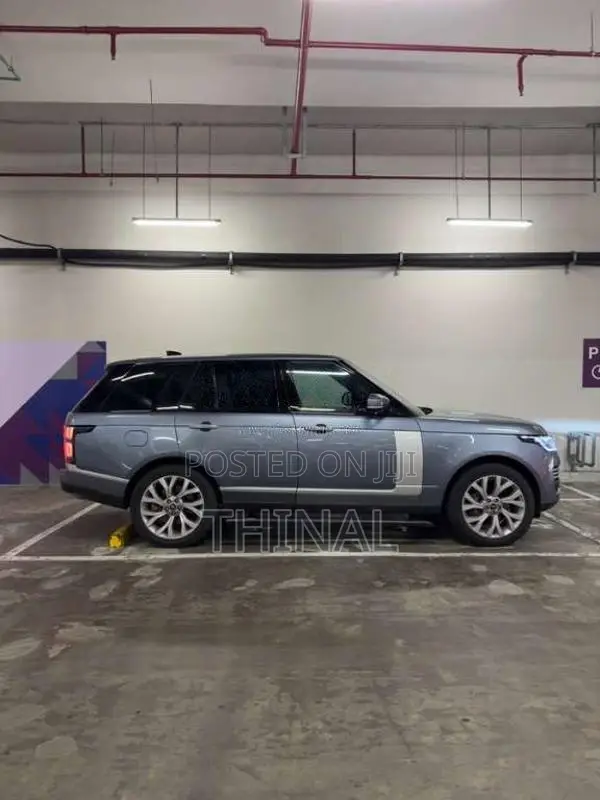 Land-Rover Range Rover Vogue P400E 2019 SUV (Used)