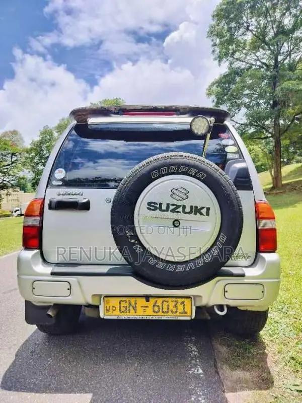 Suzuki Vitara 2000 SUV (Used)