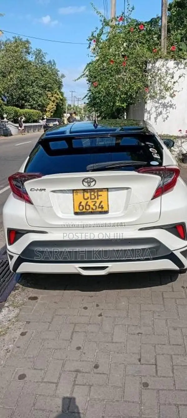 Toyota CHR NGX10 2019 SUV (Used)