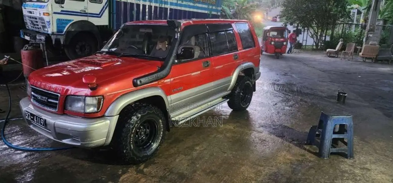 Isuzu Bighorn 1987 SUV (Used)