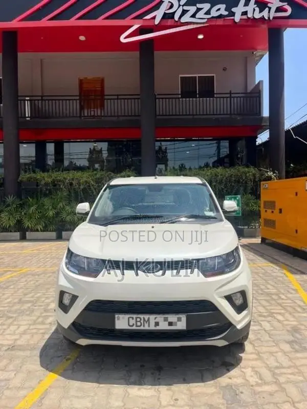 Mahindra KUV 100 2023 SUV (Used)