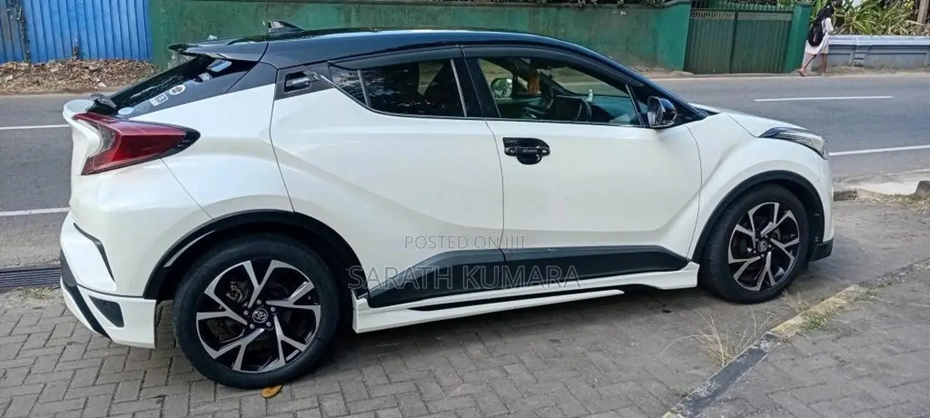 Toyota CHR NGX10 2019 SUV (Used)