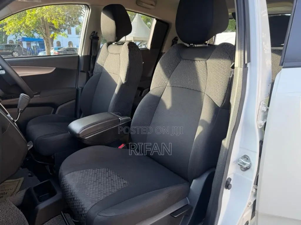 Mahindra Kuv 100 2022 SUV (Used)