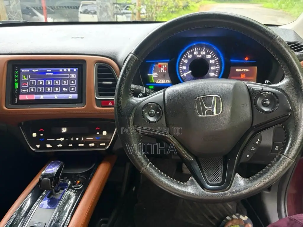 Honda Vezel Z Orange 2015 SUV (Used)