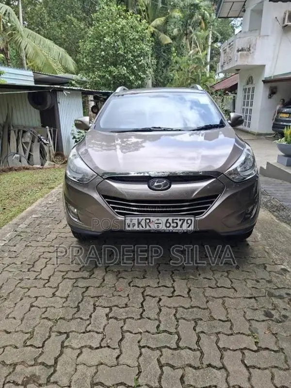 Hyundai Tucson 2011 SUV (Used)