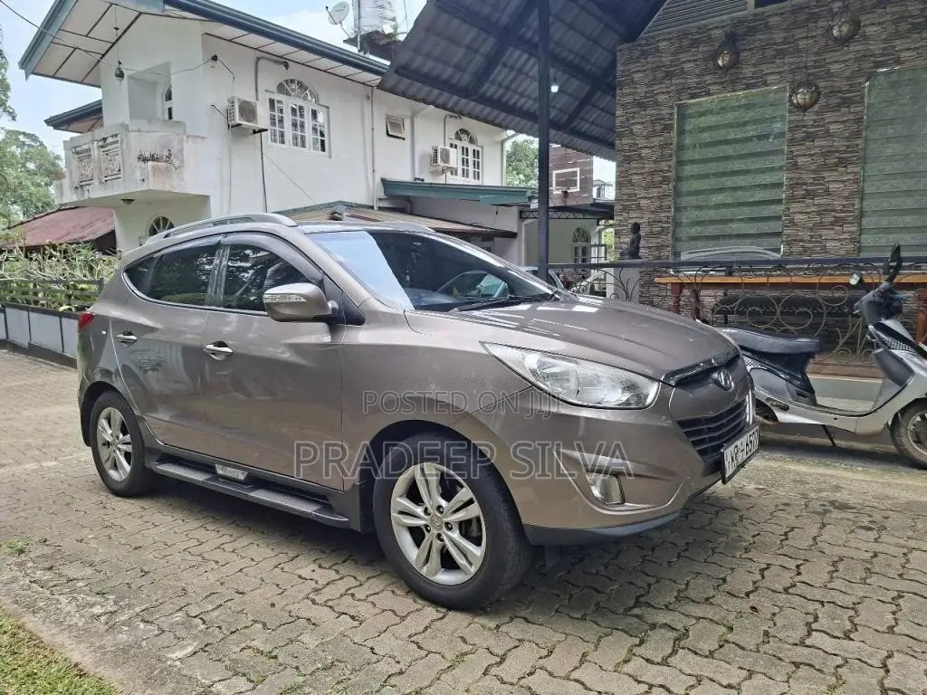 Hyundai Tucson 2011 SUV (Used)