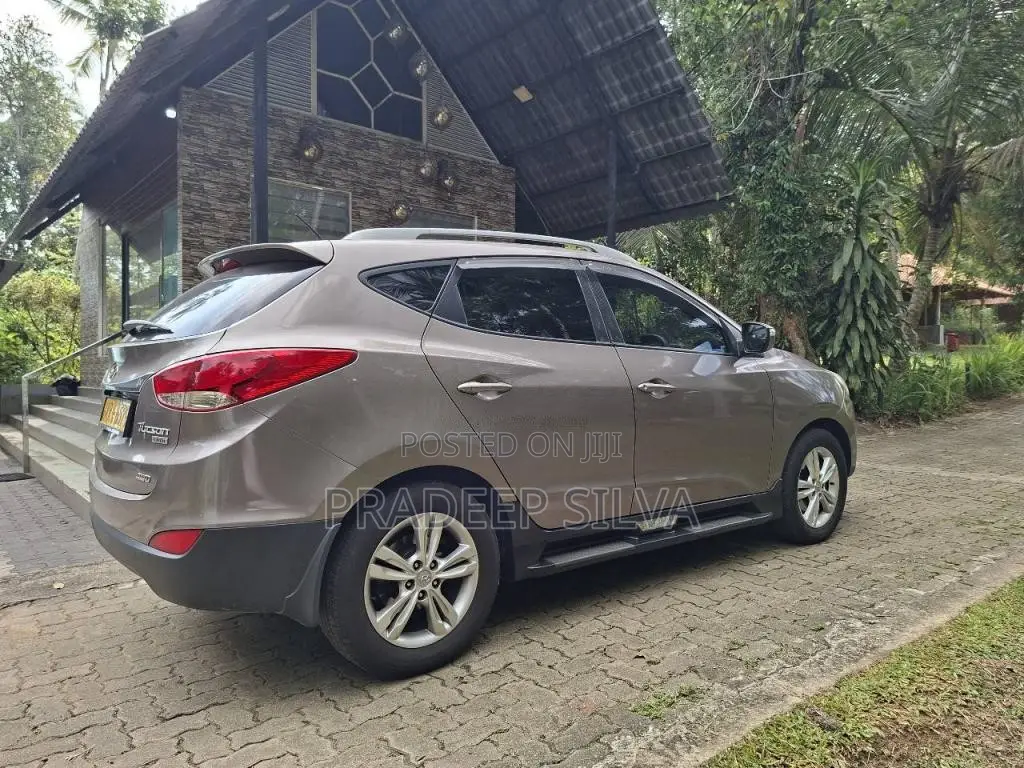 Hyundai Tucson 2011 SUV (Used)