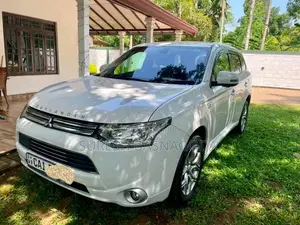 Mitsubishi Outlander 2014 SUV (Used)