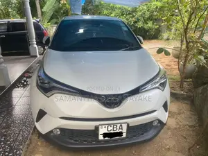 Toyota CHR 2017 SUV (Used)