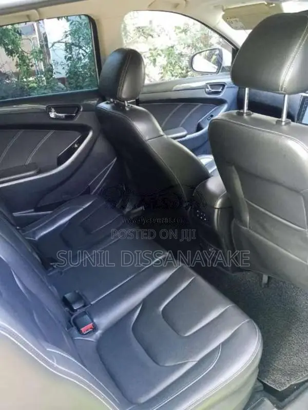 DFSK Glory 580 2019 SUV (Used)