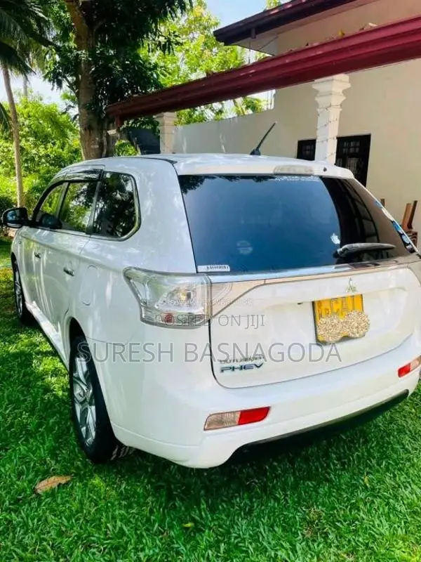 Mitsubishi Outlander 2014 SUV (Used)