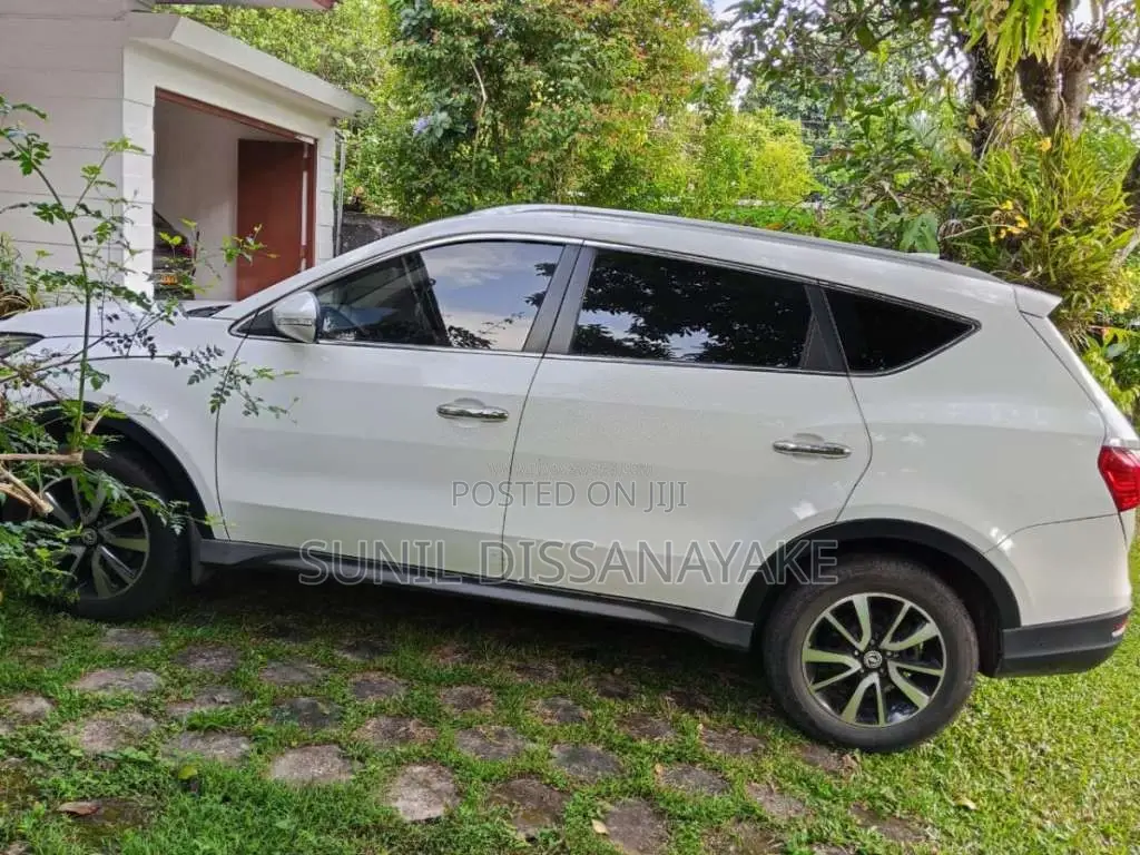 DFSK Glory 580 2019 SUV (Used)