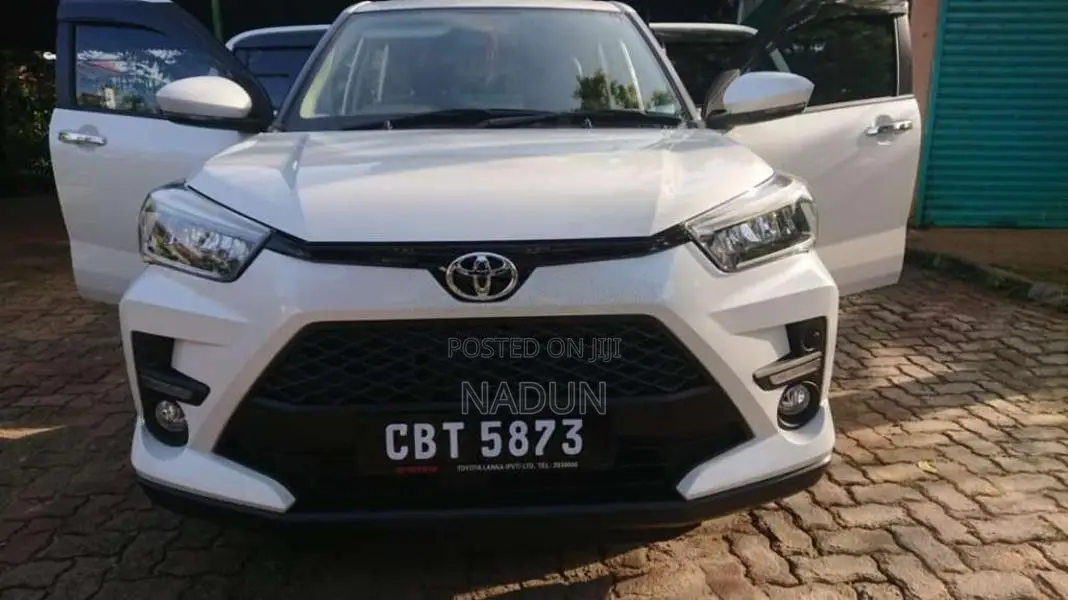 Toyota Raize 2025 SUV (Used)
