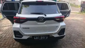 Toyota Raize 2025 SUV (Used)