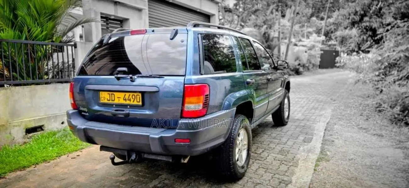 Jeep Grand Cherokee Lerado 2004 SUV (Used)