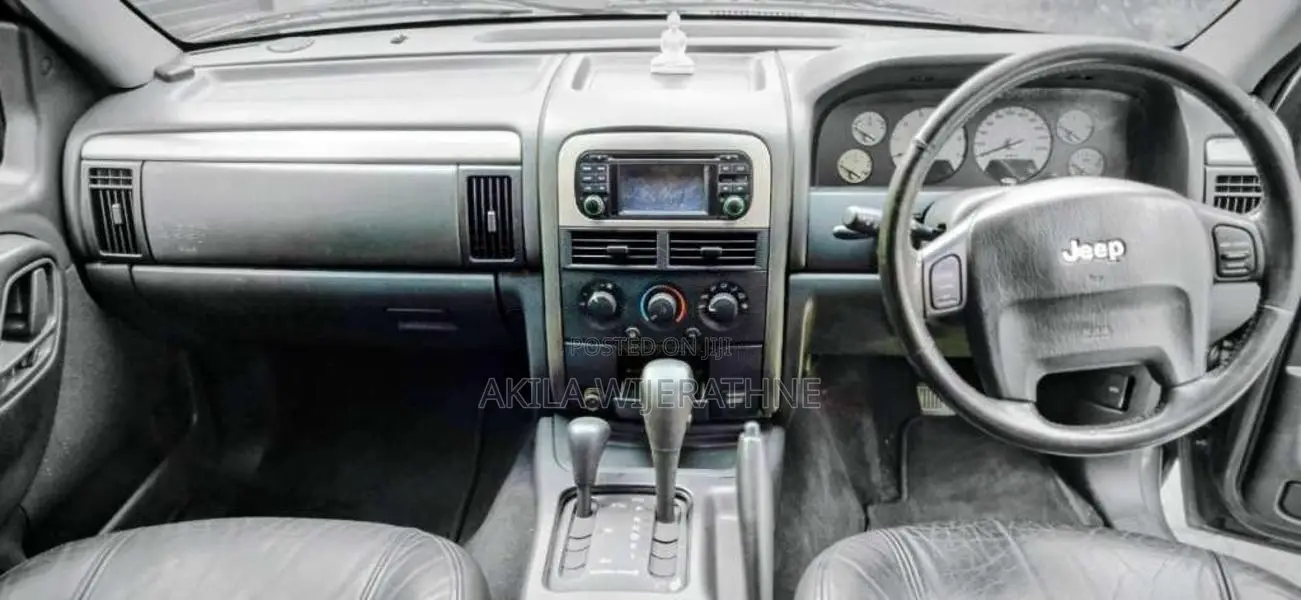 Jeep Grand Cherokee Lerado 2004 SUV (Used)