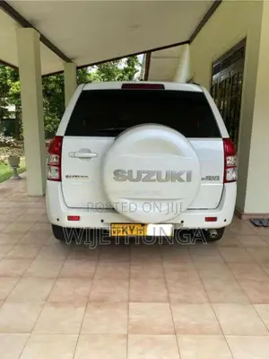Suzuki Grand Vitara 2012 SUV (Used)