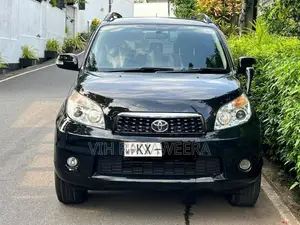 Toyota Rush 2013 SUV (Used)